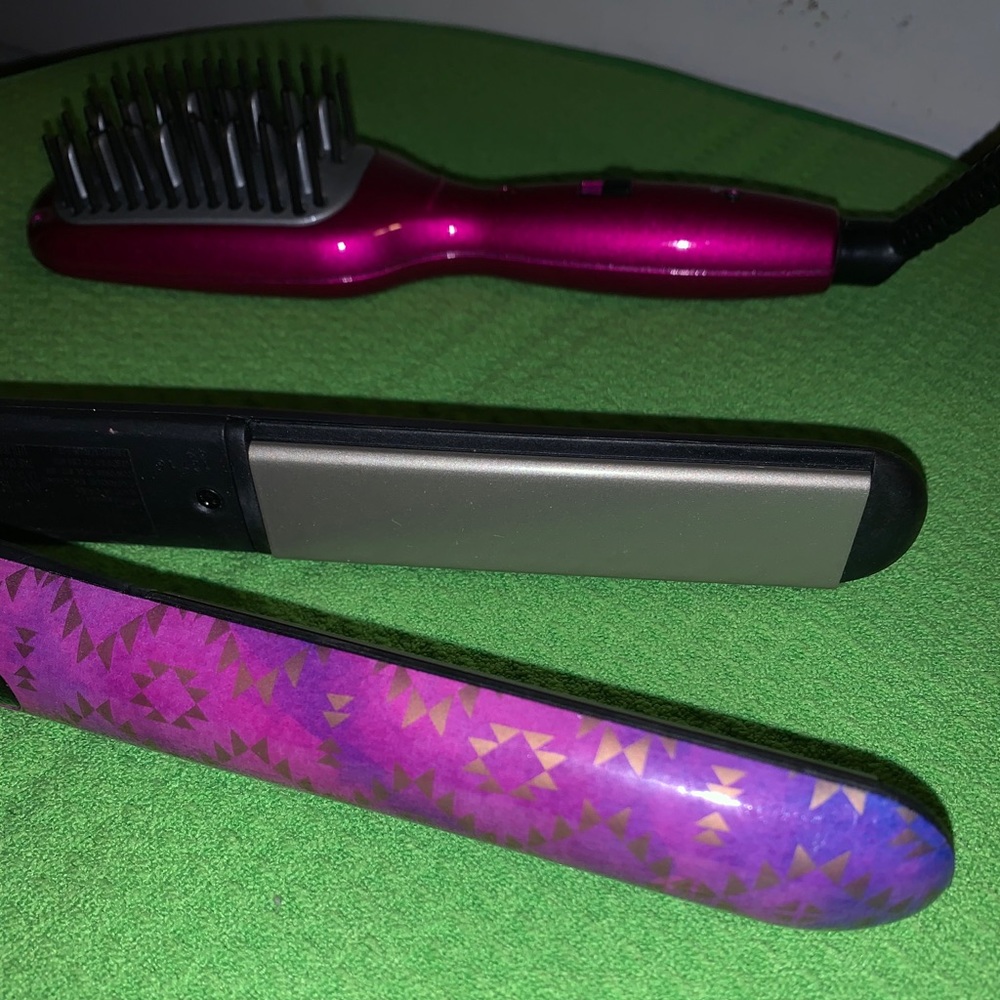 SOLD 💔 Conair and Remington tools